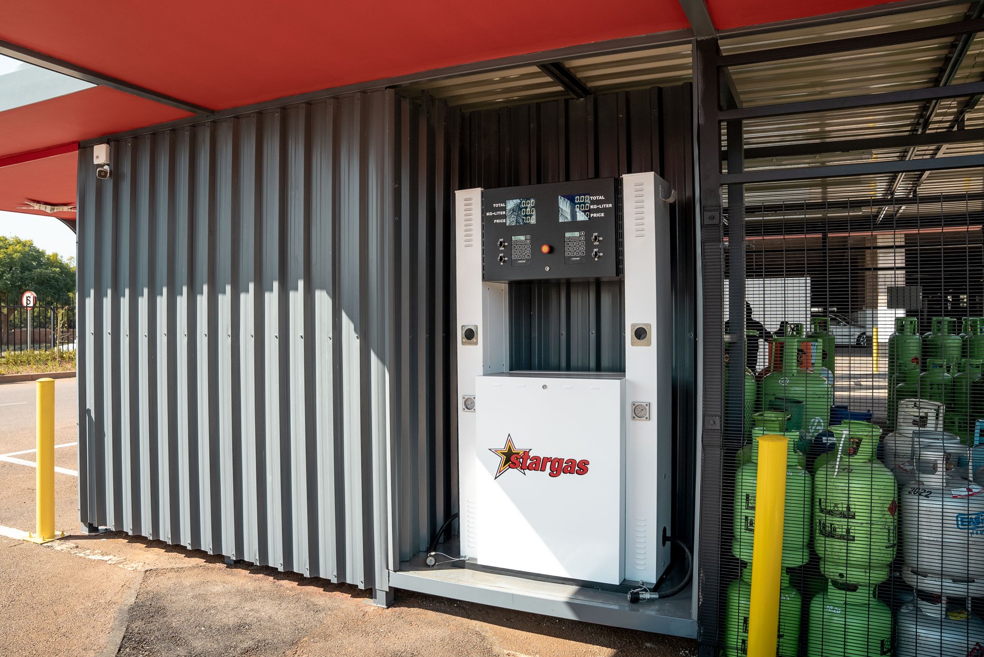 Stargas Autogas dispenser at a drive-thru bay